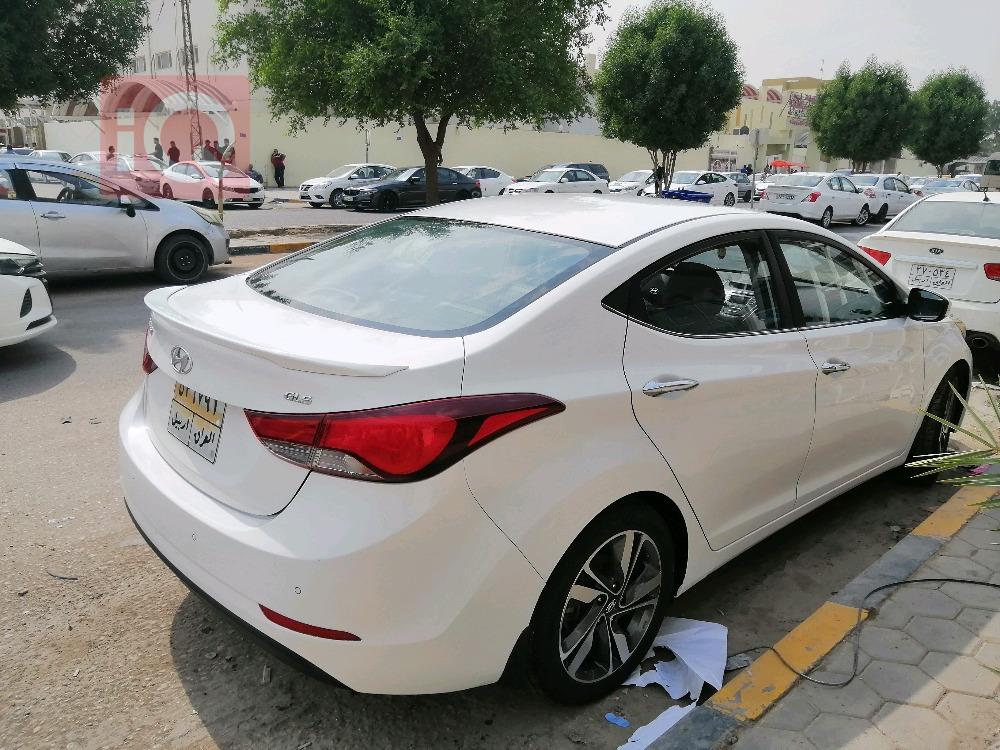 هیوندای ئەلەنترا